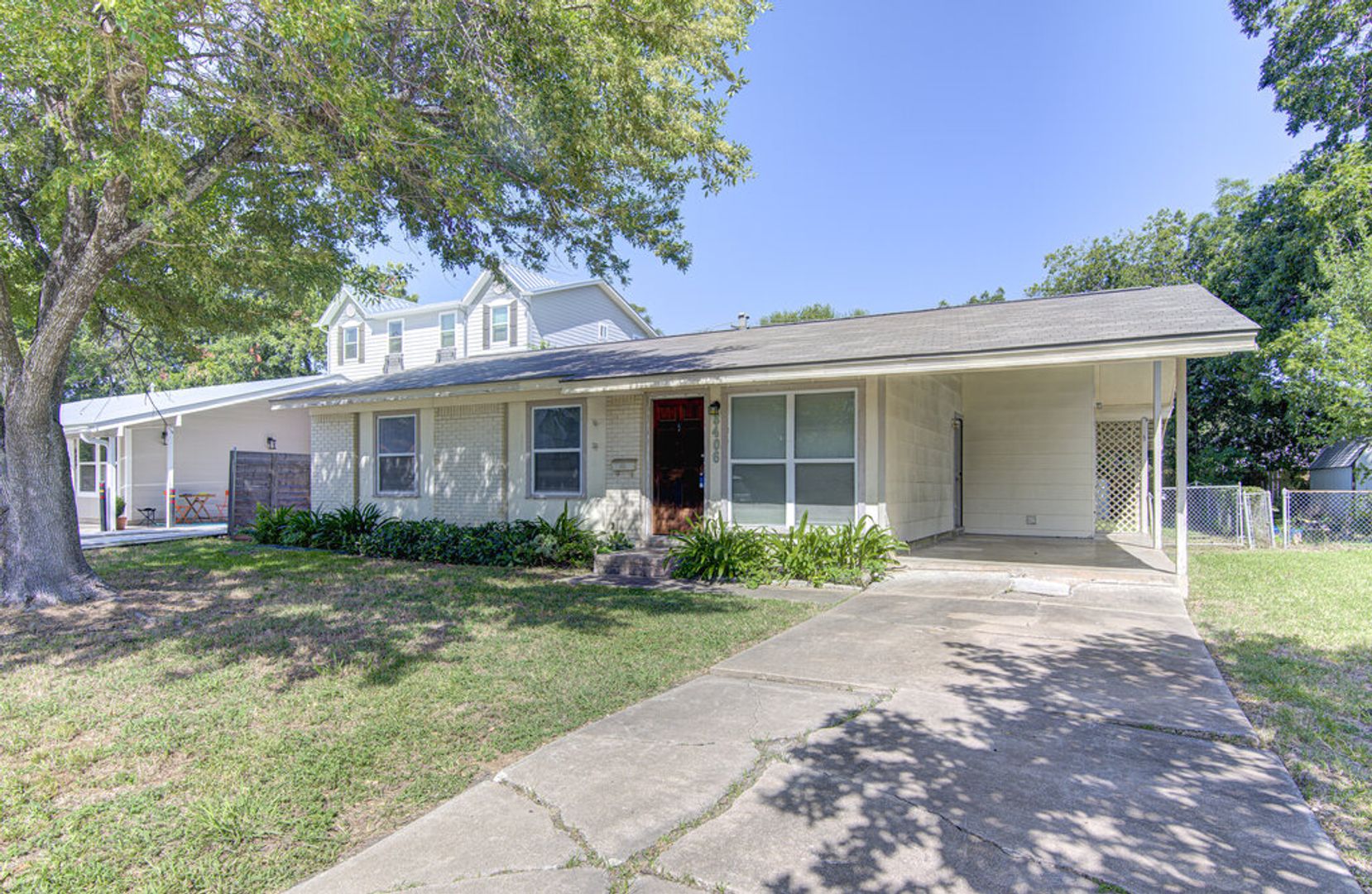 Austin House: 8406 Burrell Dr.