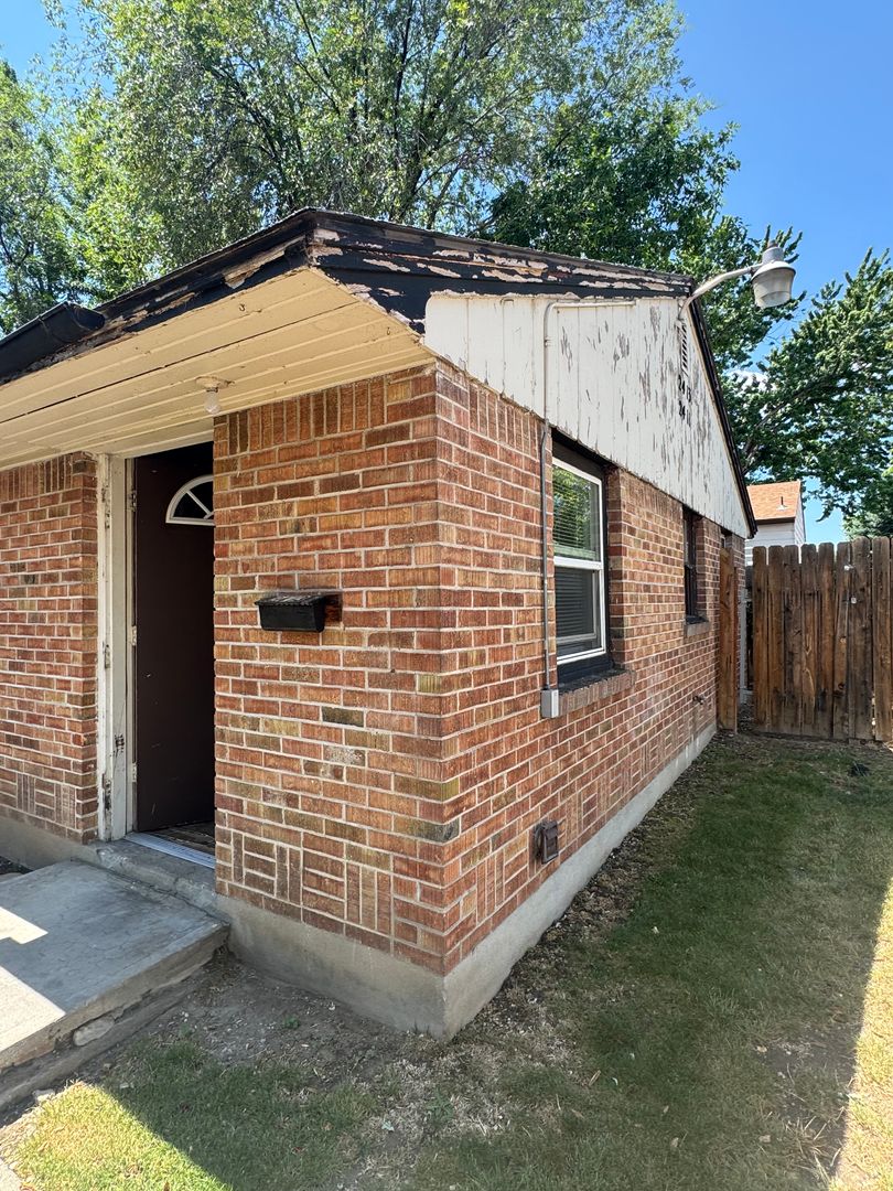 Boise Apartment: 2409 - 2413 Jean Street