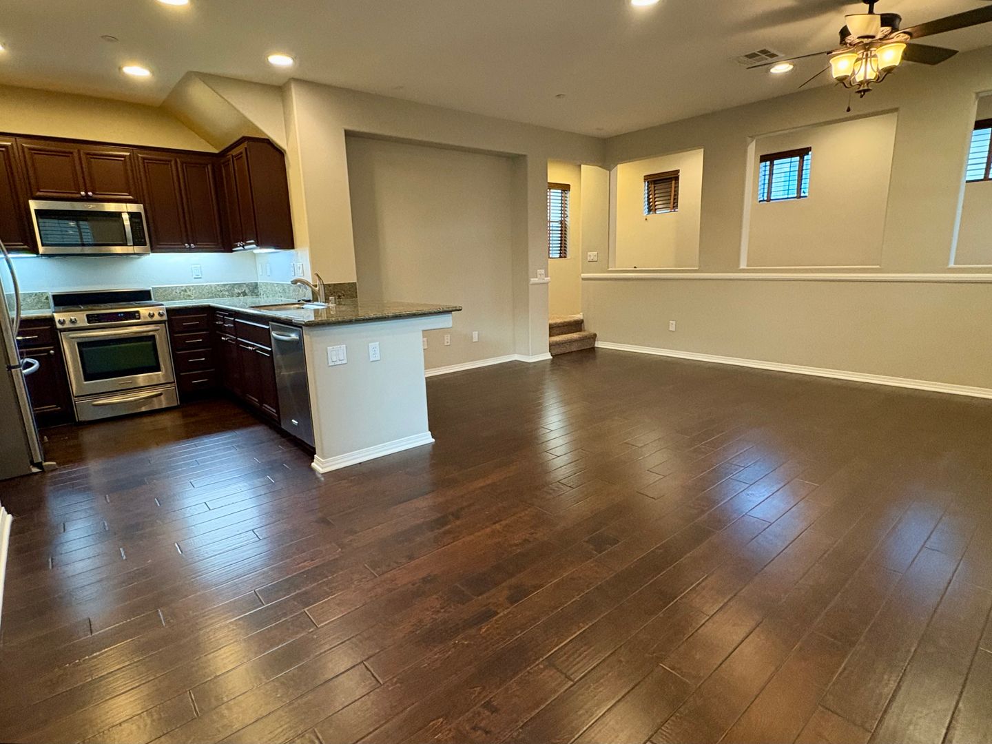 Oxnard House: 3151 Lisbon Lane