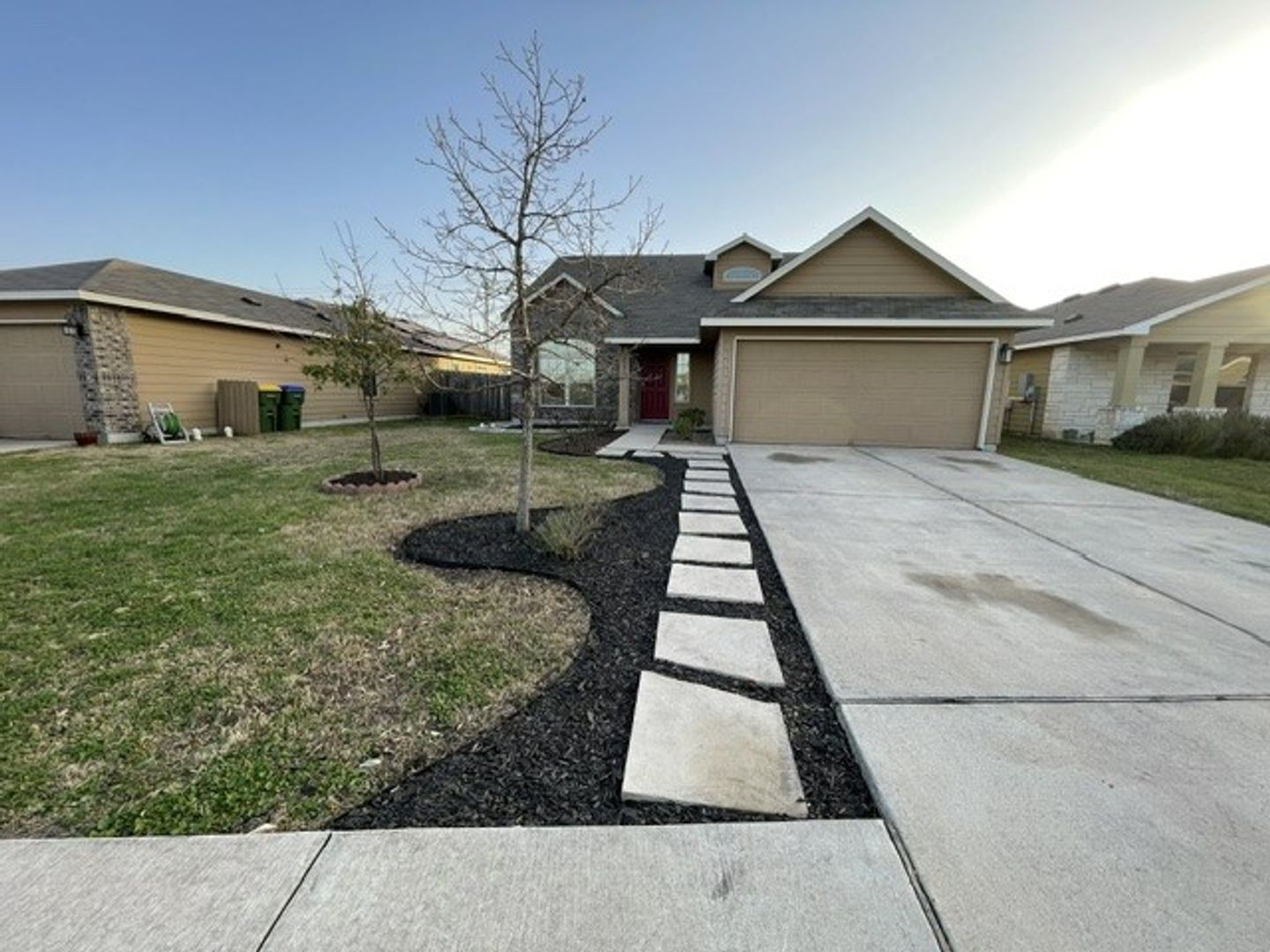 Manor House: 13013 Pealing Way