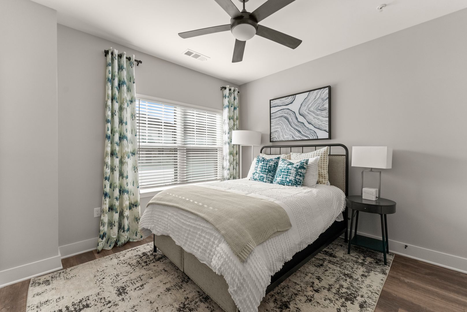 Treesort Luxury Living 177 of 401