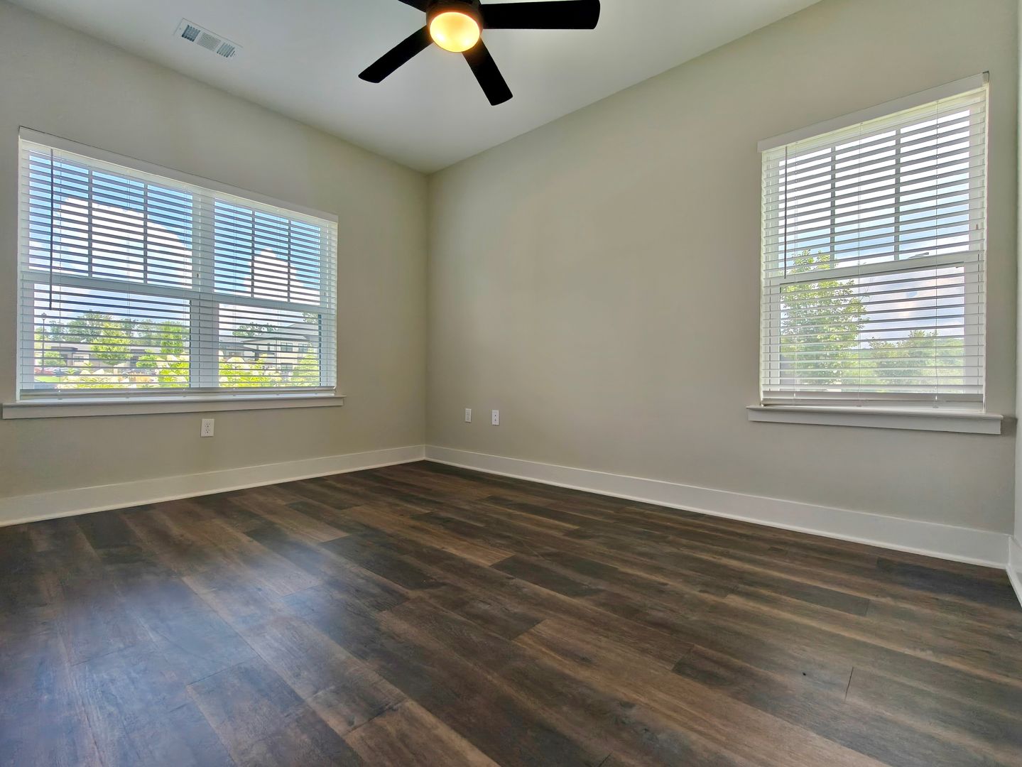 Treesort Luxury Living 238 of 401
