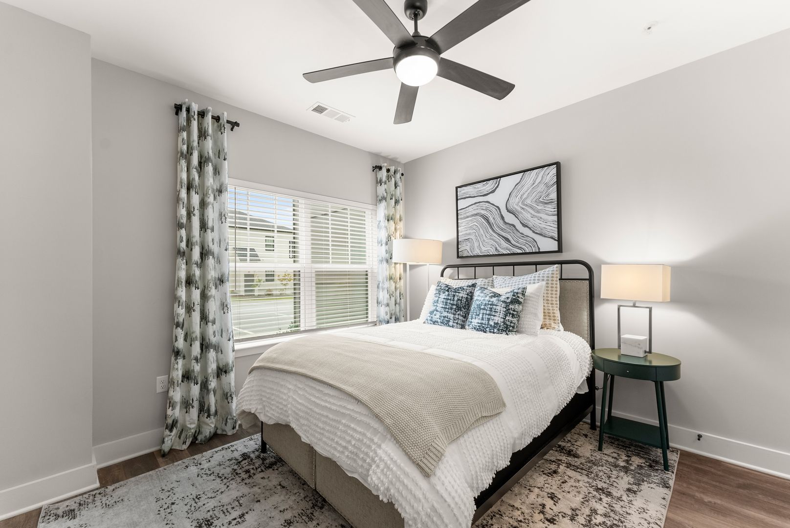 Treesort Luxury Living 9 of 26