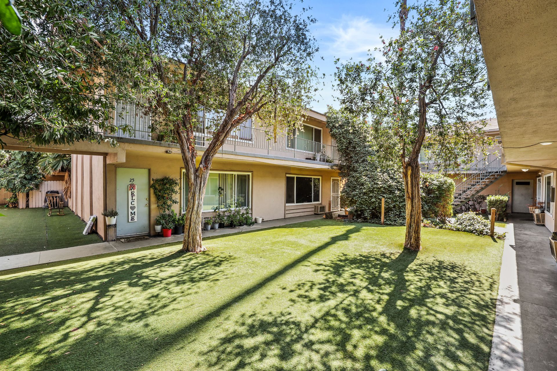 Tustin Apartment: 15501 Pasadena Avenue