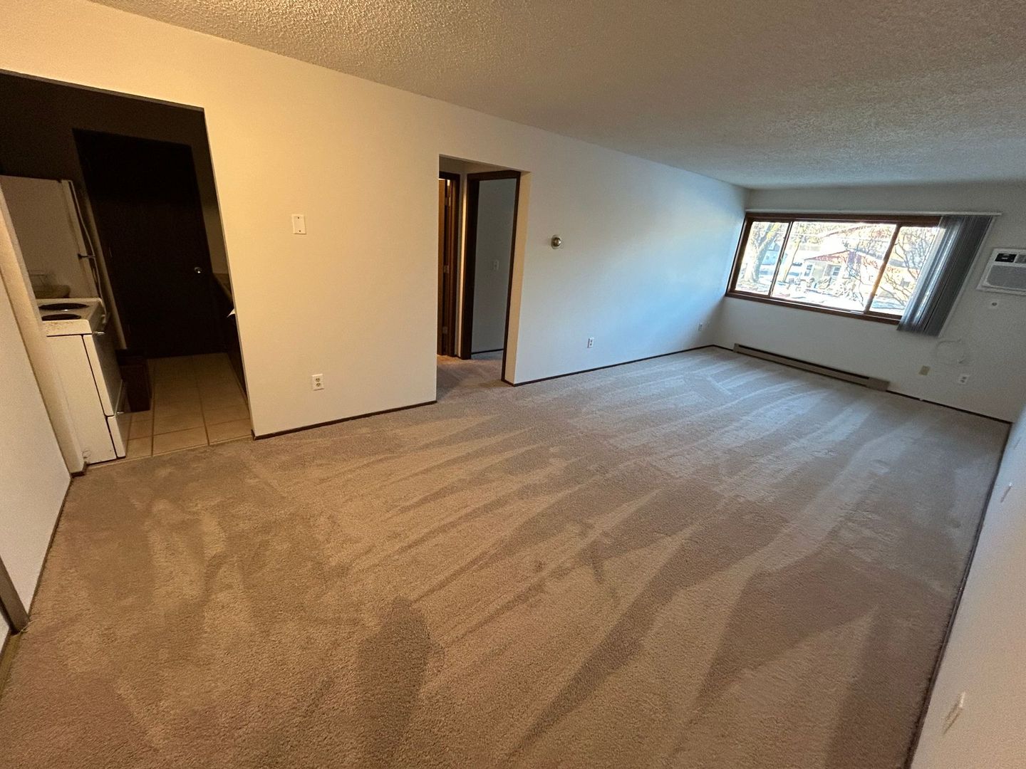 Lonsdale Apartment: 321 1st Ave SE - RHS LONS-#13