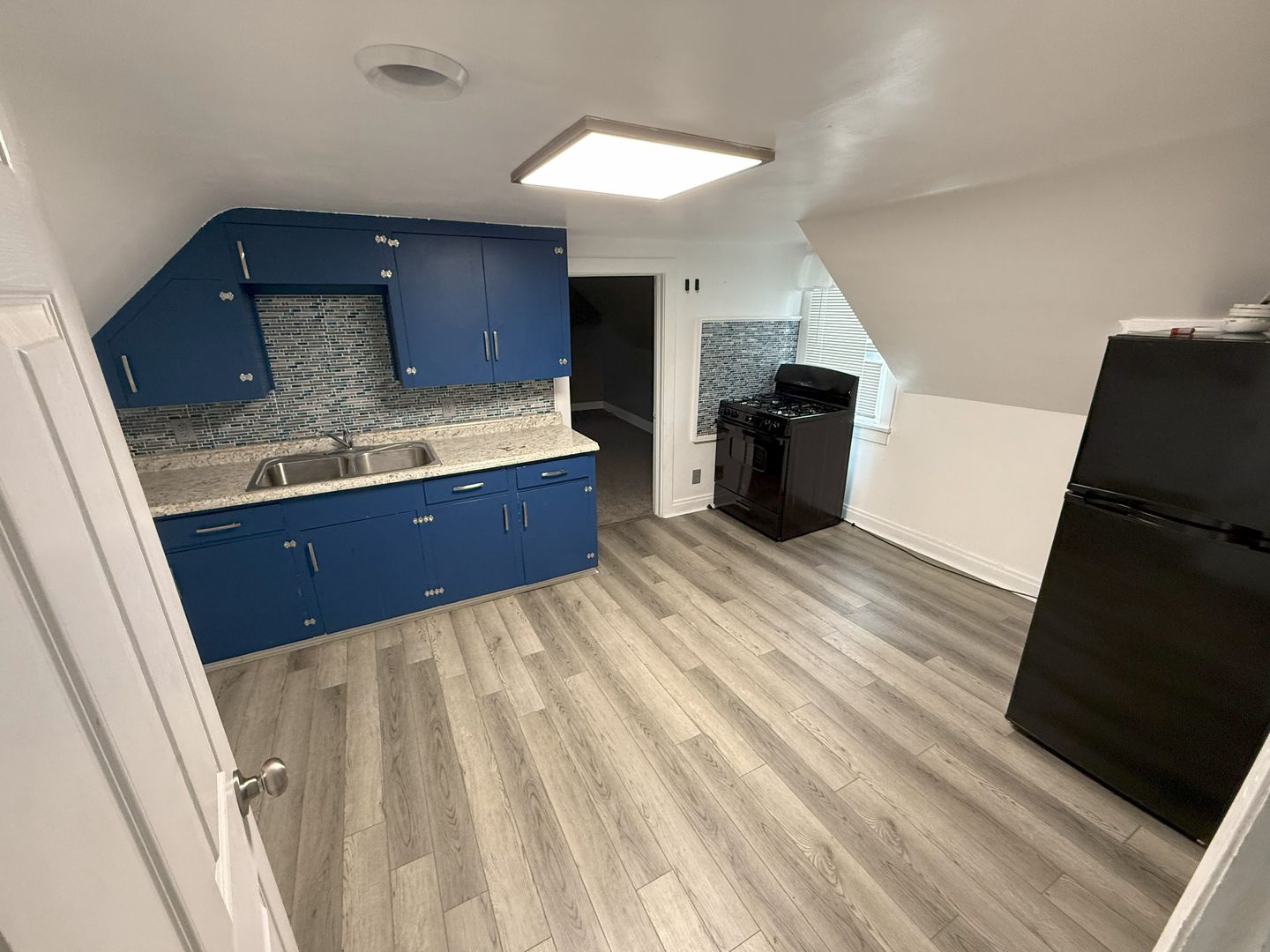Owatonna Apartment: 1201 Cedar Ave S - 1 - Upstairs