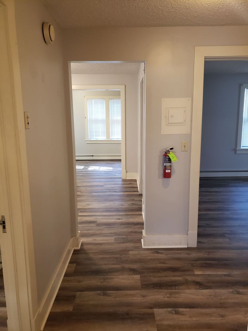 Faribault Apartment: 415 9th Street NW - RHS 415-#3