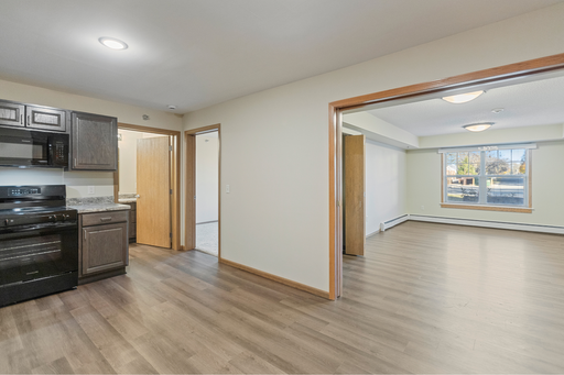 Large 1 Bedroom 1 Bathroom Suite