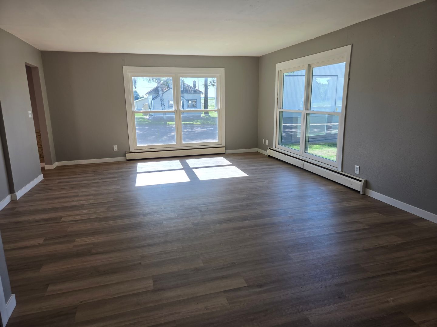 Frost Apartment: 341 1st Street