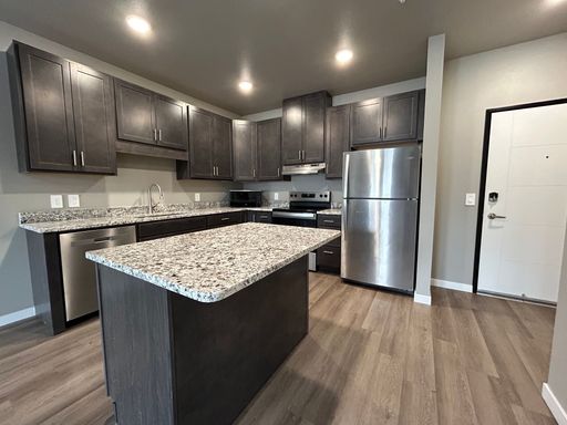 Birch - 1 Bedroom with Balcony