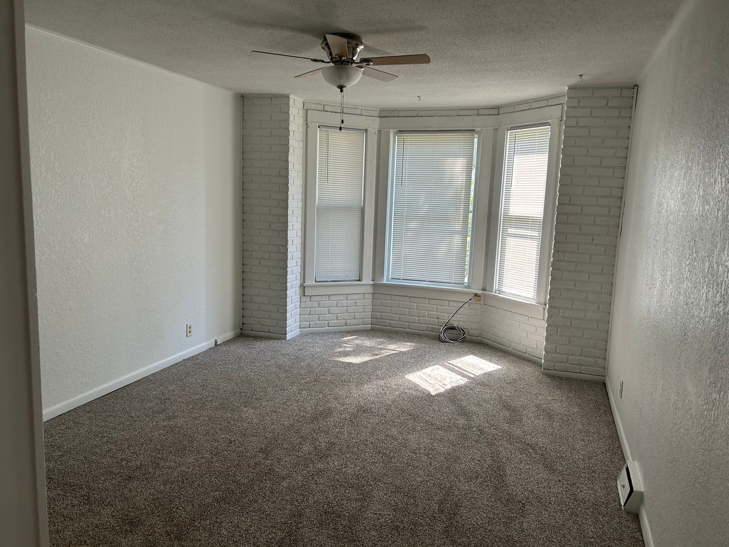 Faribault Apartment: 104 8th St NW