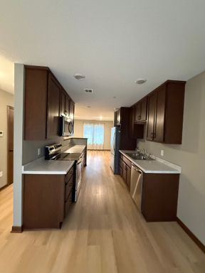 3 Bedroom 2 Bathroom Townhome with All Utilities Included