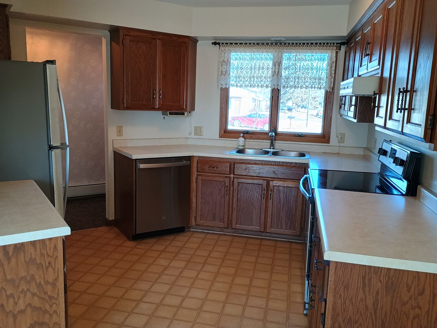 Faribault Multiplex: 728 Colonial Circle - A