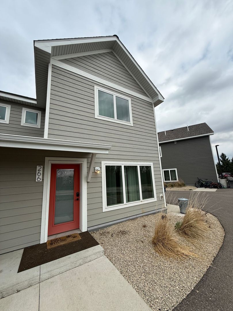 Northfield Townhome: Hillcrest Village Townhomes