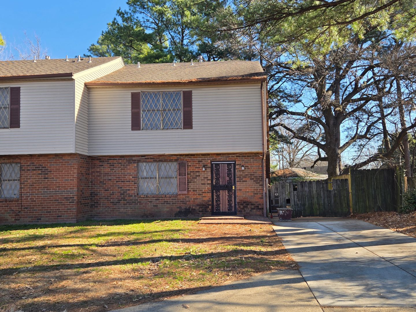 Memphis House: 2874 Mendenhall