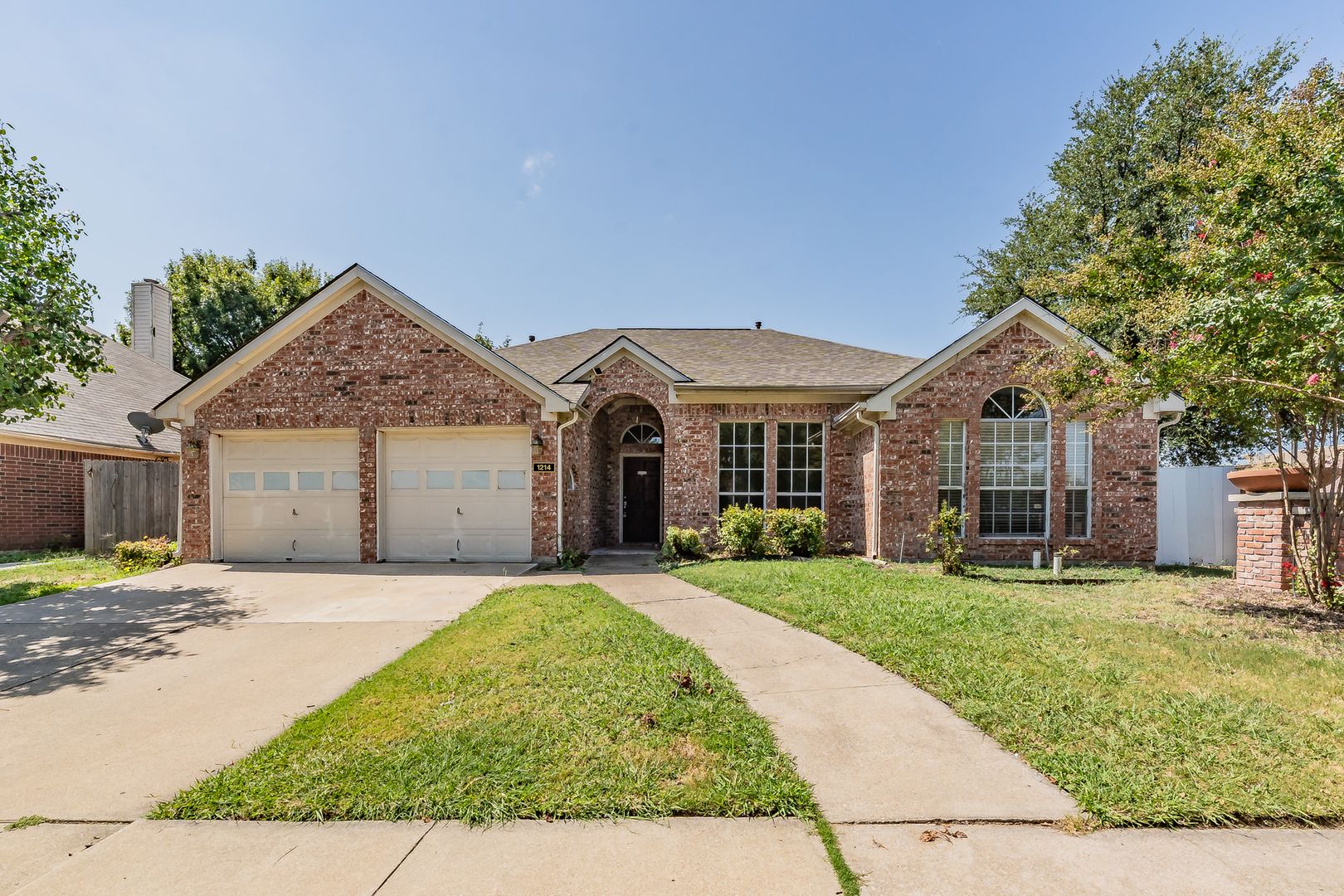 Arlington House: 1214 Hardisty Drive