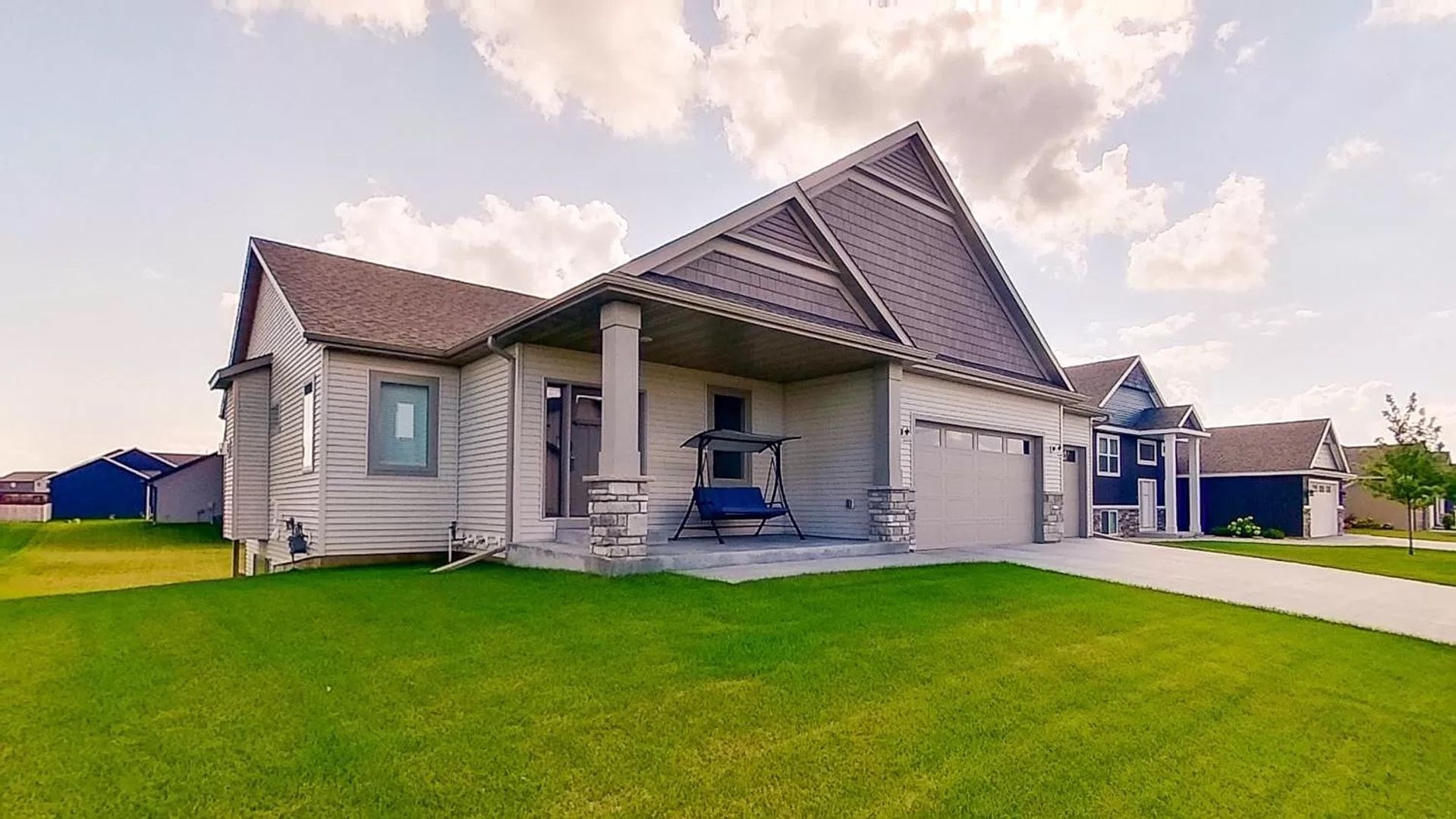 Rochester House: 2312 Hart Dr. SW