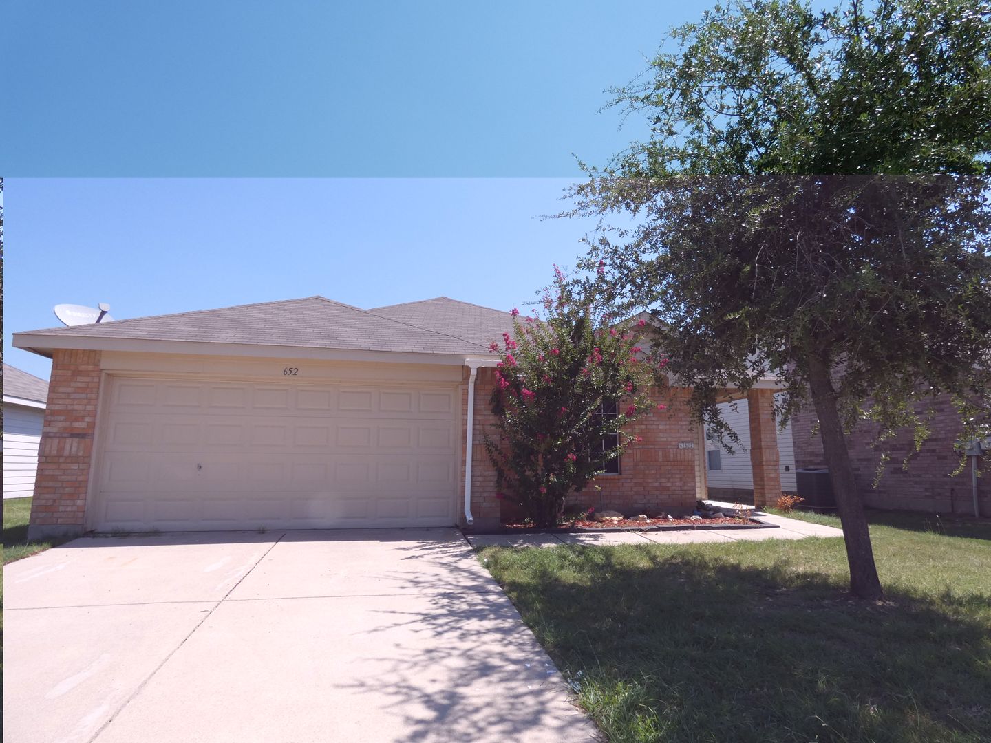 Fort Worth House: 652 Rosario Lane