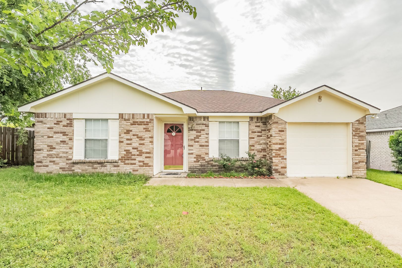 Fort Worth House: 108 Prospector Court