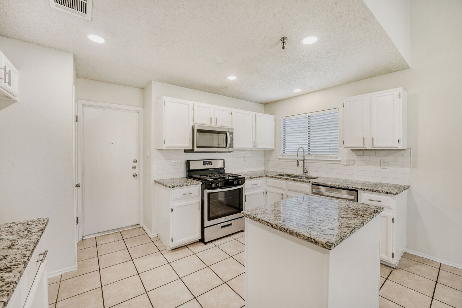 11922 Meadowfire Drive 11 of 12