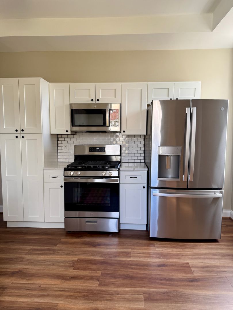 Cincinnati House: 415 Considine Ave