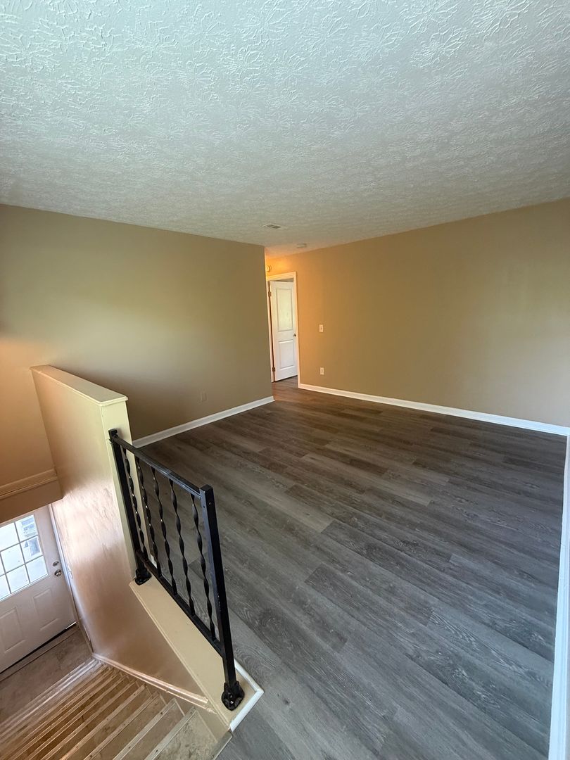 Cincinnati Apartment: 6631 Gracely Dr.