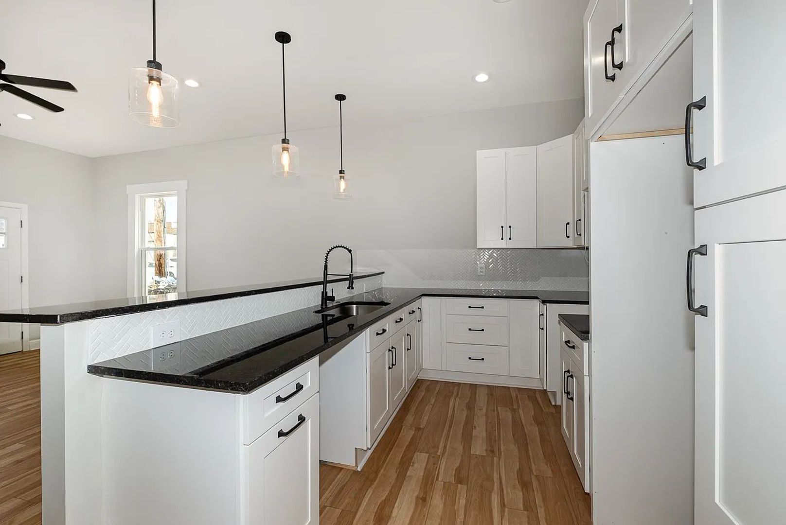Newport House: 1026 Orchard St.