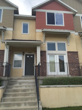 Luxury 3 Bedroom Townhome in Sandy! – photo 1