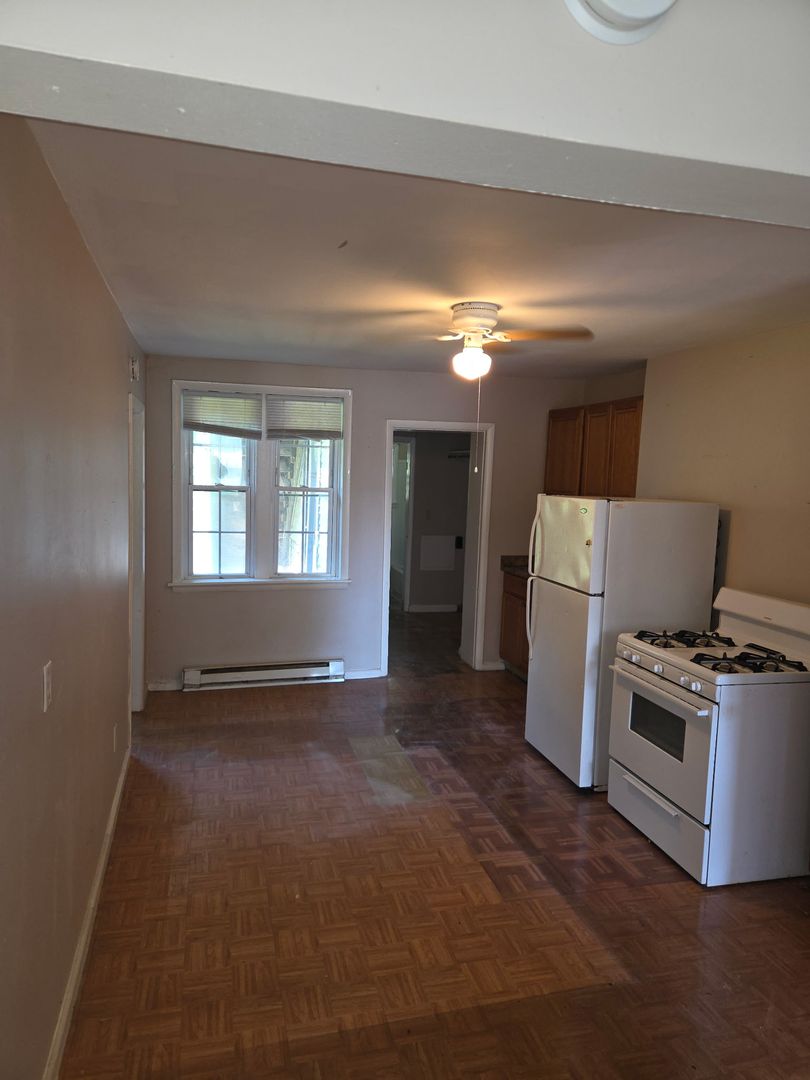 Cohoes Apartment: 3 Olmstead Street