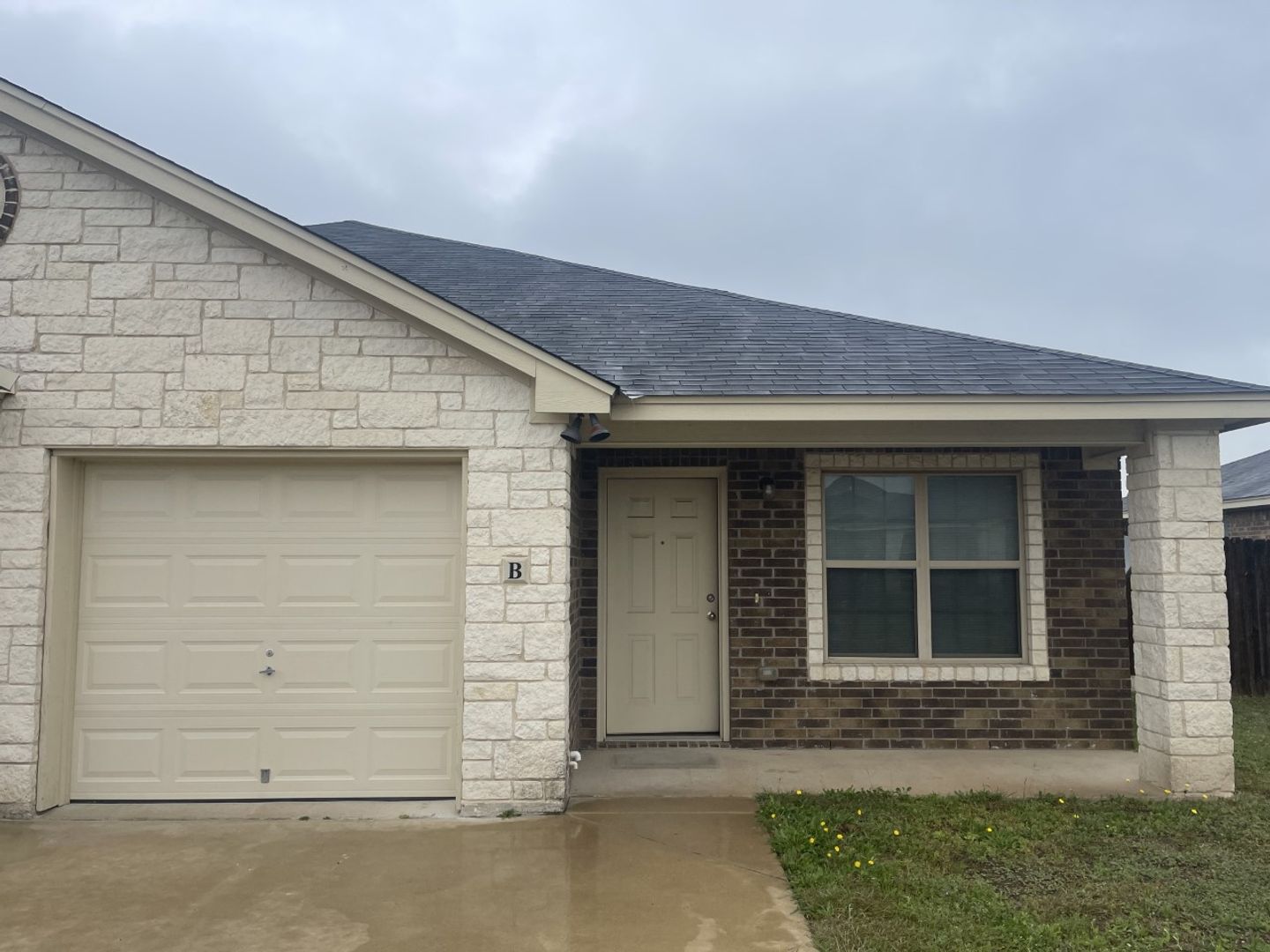 Killeen Apartment: 1309 Vanguard