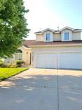 Single Family Home in Hunters Cove