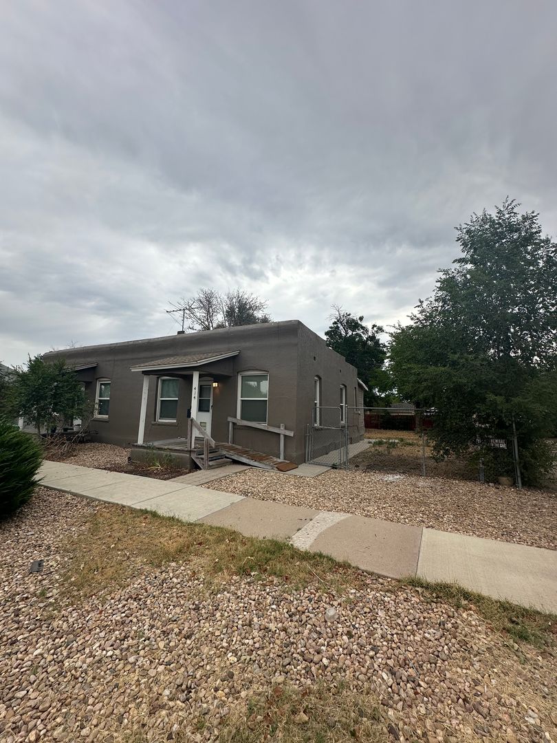 Greeley Apartment: 412/414 13th Ave