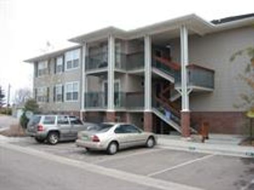 Three Bed, Two Bath Private Condo! – photo 1