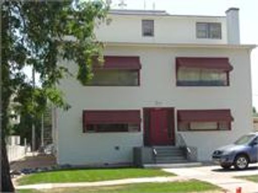 Unconventional 1 Bedroom in Secure Downtown Building – photo 1