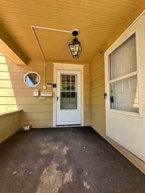 5 bedroom close to UNC available NOW – photo 1