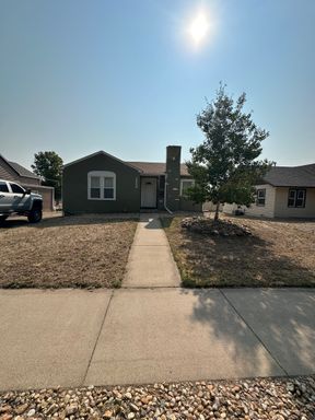 Beautiful 2 bedroom close to UNC – photo 1