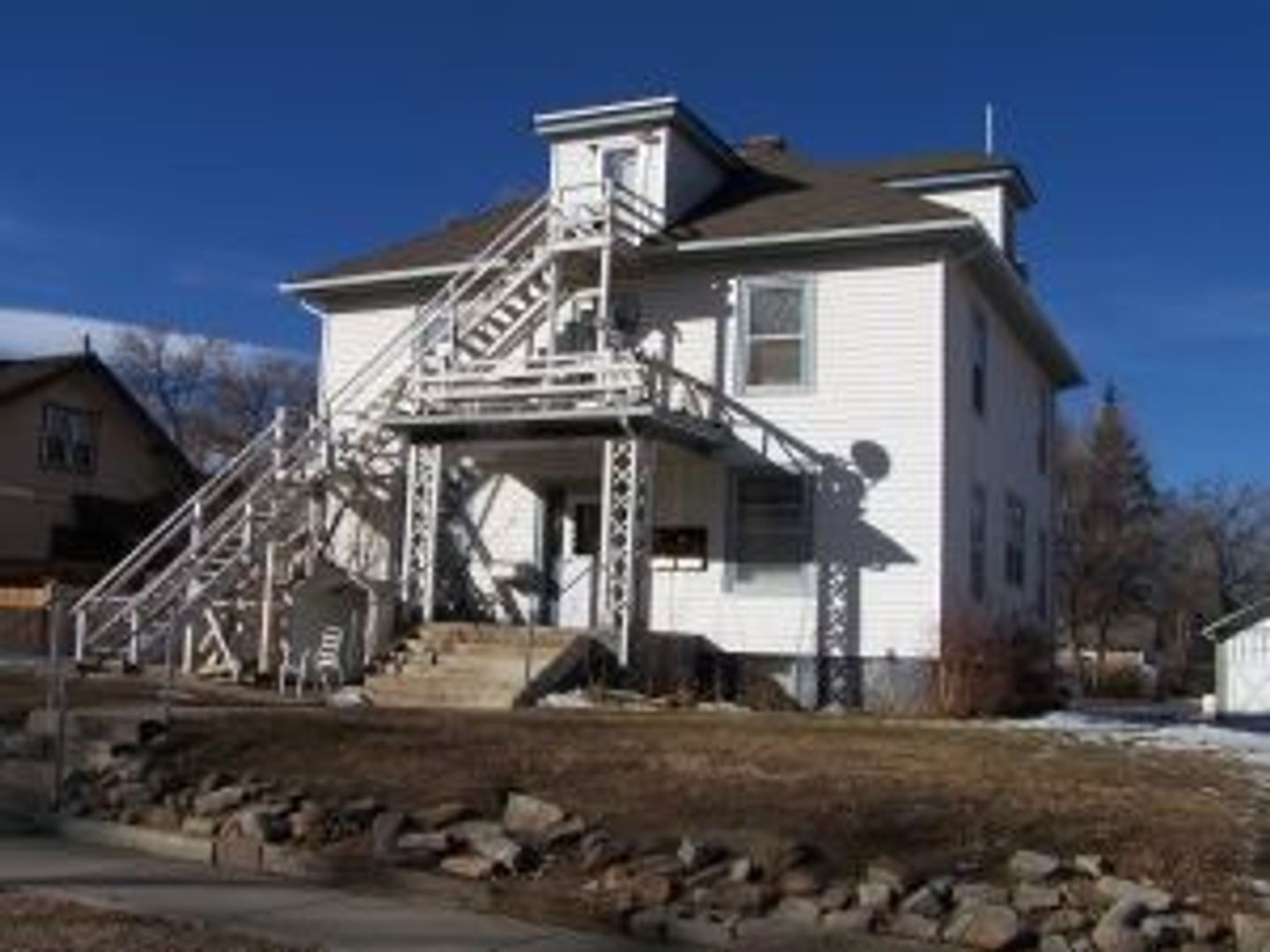 Greeley Apartment: 1825 12th Avenue