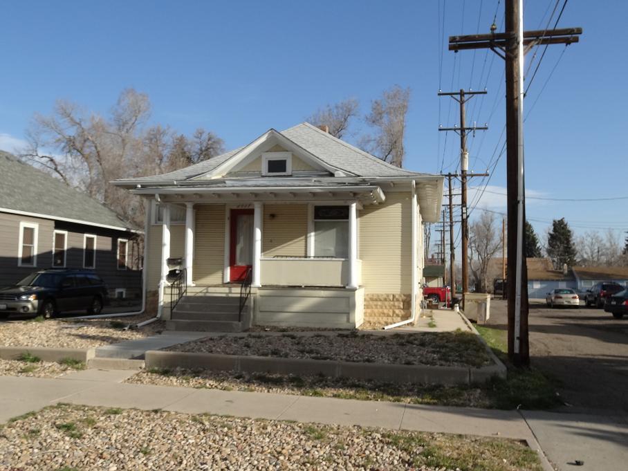 Greeley Apartment: 1017 Cranford Place