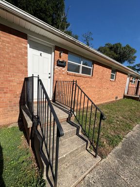 Charming 2bed/1bath in the Heart of Greensboro – photo 1