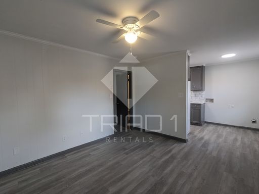 1bd/1bth - $695 /month w/s/t included!