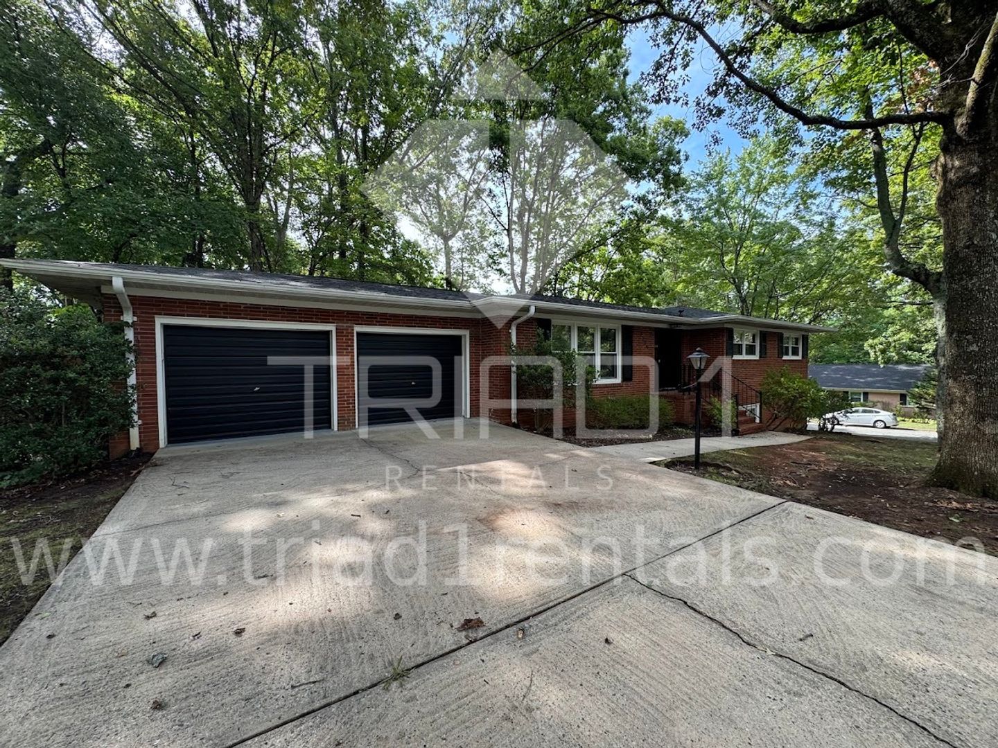 Greensboro Apartment: 2205 Hathaway Dr