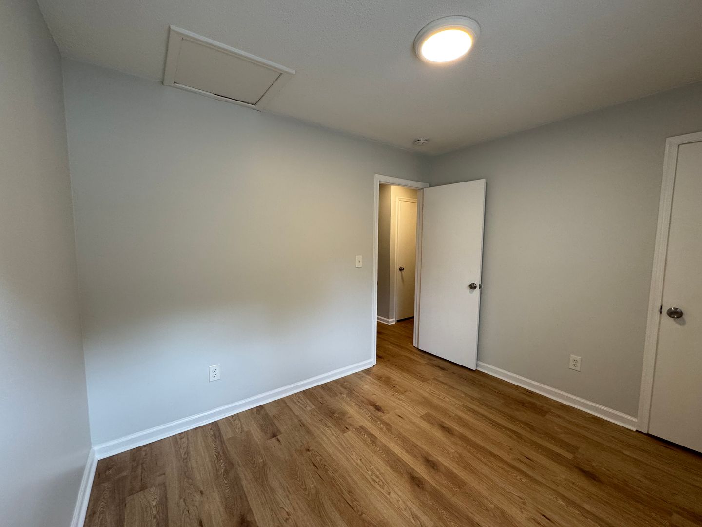 Greensboro Apartment: 3600 Mosby Dr.