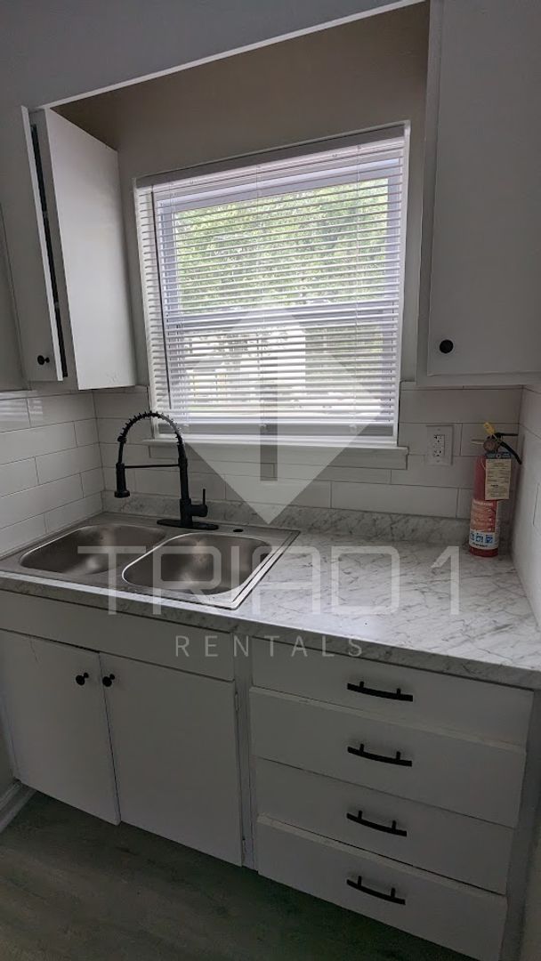 3610 Mosby Dr., Greensboro, NC 27407