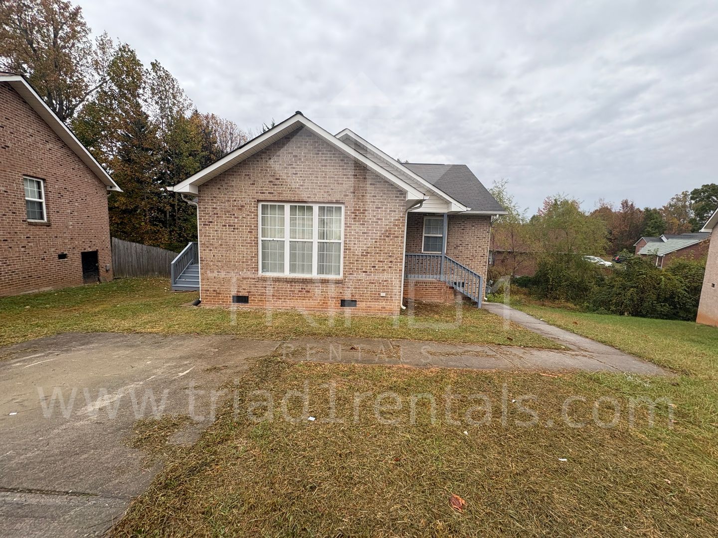 Archdale House: 209 Thomas St
