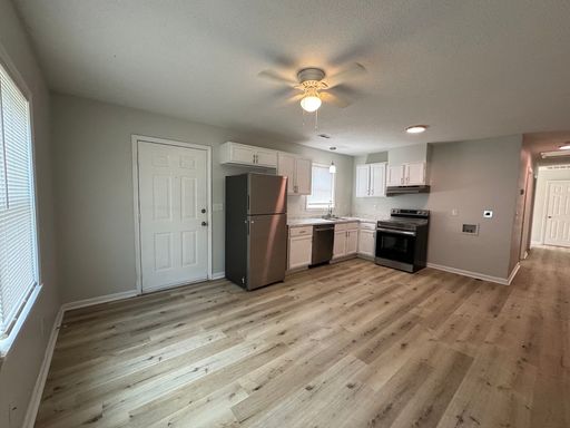 2-Bedroom Apartment in Greensboro – $895/Month! – photo 1