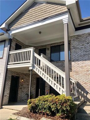 **** HALF OFF FIRST FULL MONTH RENT ****