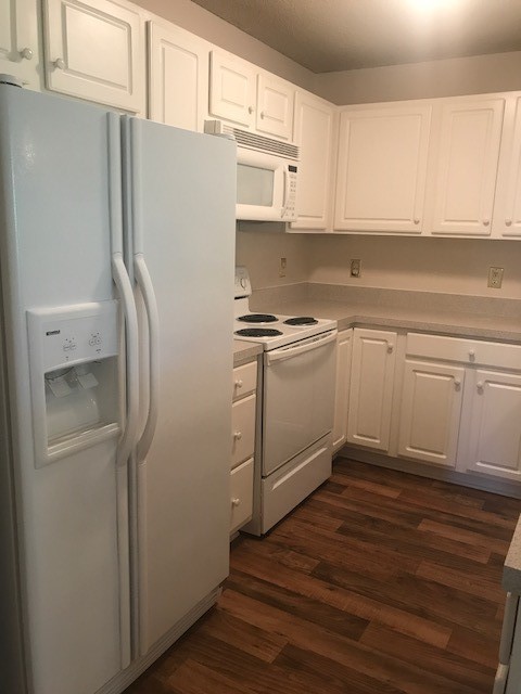 High Point House: 160 #2A James Rd