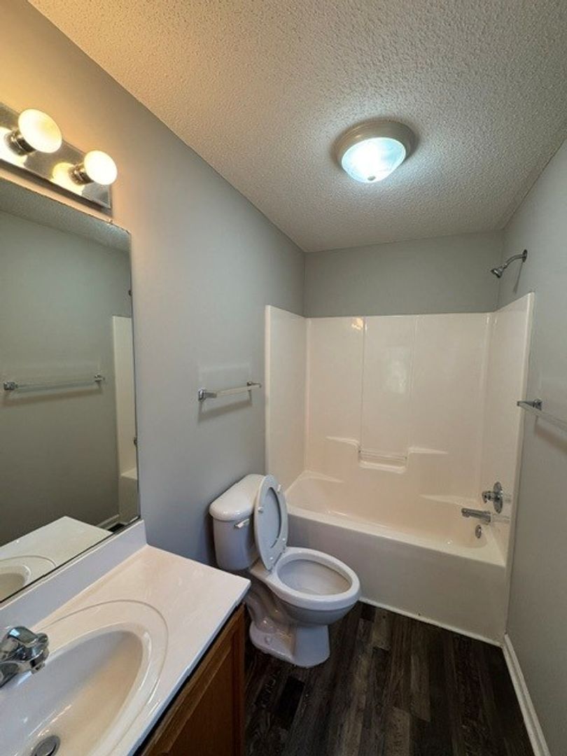 819 -1A Belmont Dr - AK 8 of 12