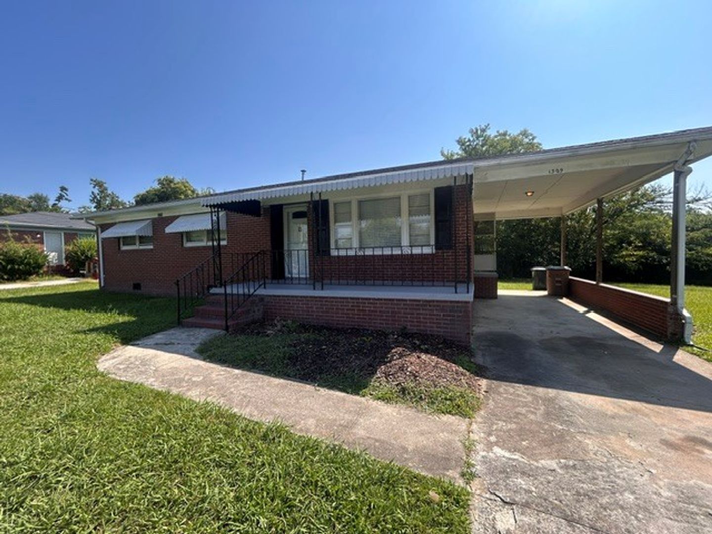Greensboro House: 1309 Ardmore Dr