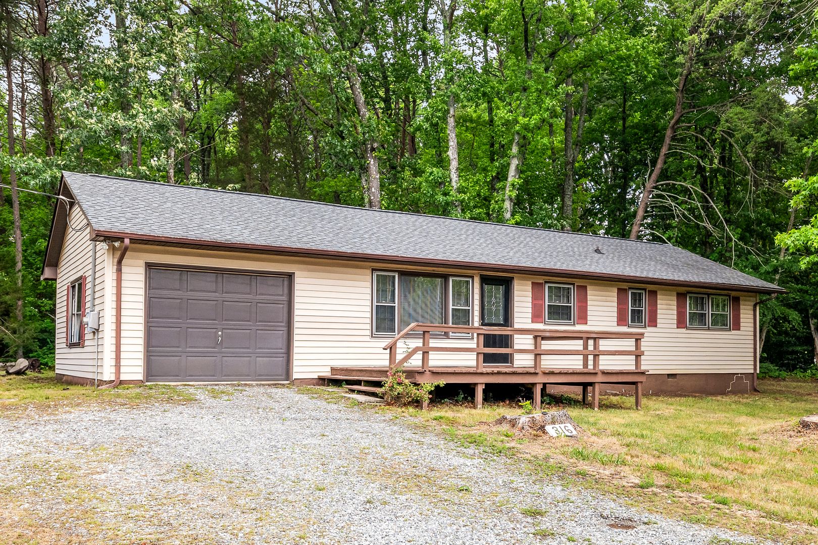 Greensboro House: 316 Friendway Road
